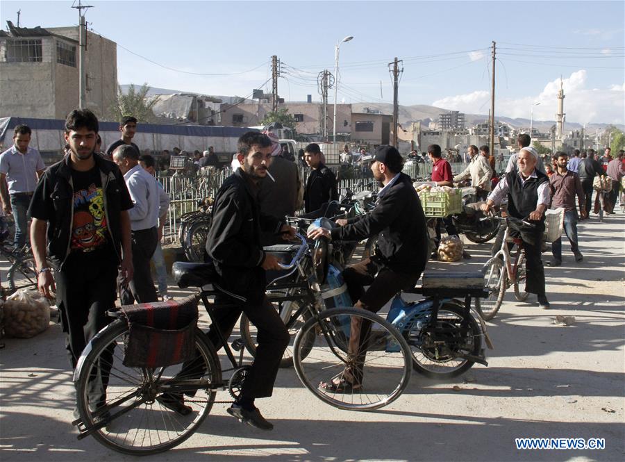 SYRIA-DAMASCUS-DOUMA-BICYCLE