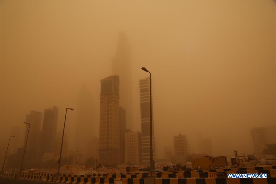 KUWAIT-KUWAIT CITY-SANDSTORM