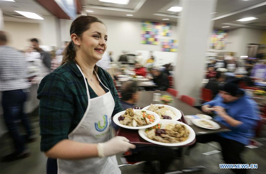 CANADA-VANCOUVER-THANKSGIVING DAY-FREE MEAL