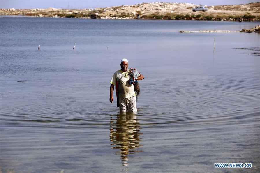 EGYPT-ALEXANDRIA-DAILY LIFE-FISHING