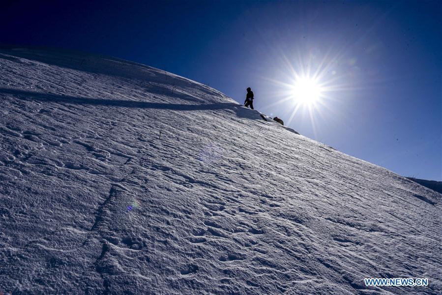 CHINA-XINJIANG-SNOW COVER-RESEARCH (CN)