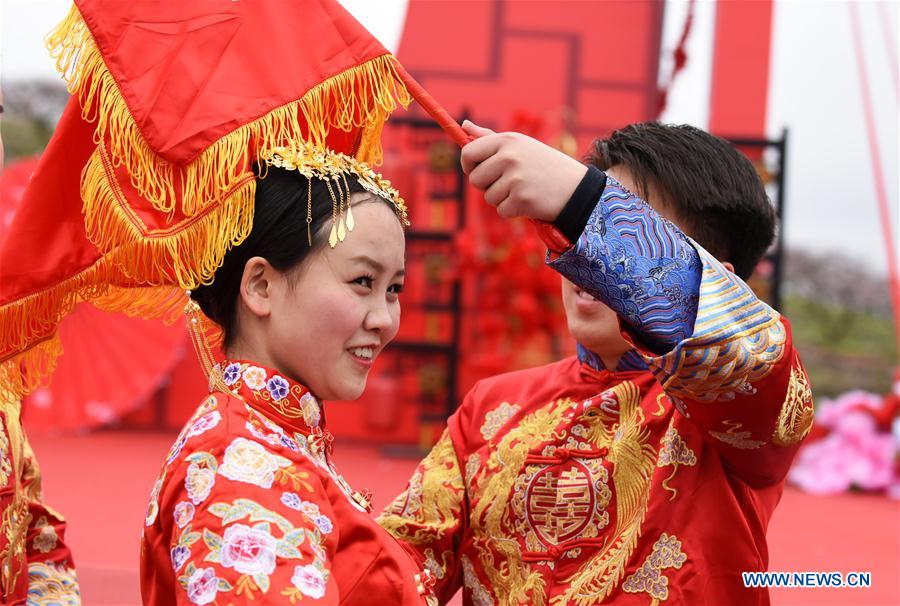 CHINA-GUIZHOU-SHIQIAN-GROUP WEDDING (CN)