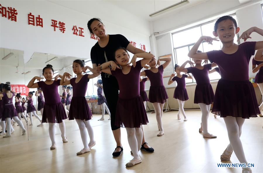 CHINA-HEBEI-DANCING CLASS (CN)