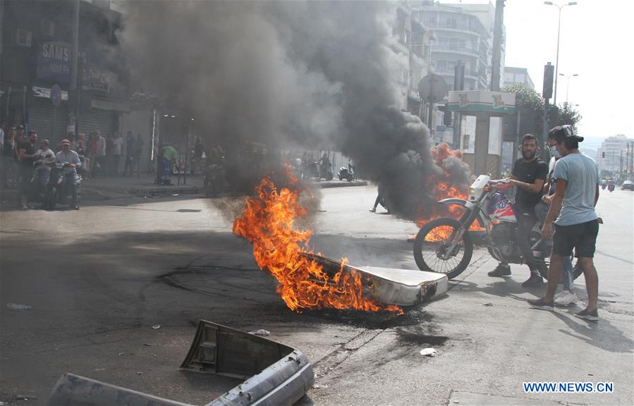 LEBANON-DEMONSTRATION-PROTESTERS