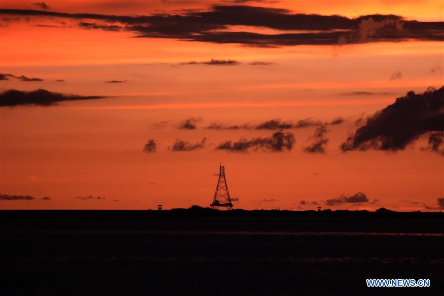 SRI LANKA-MANNAR-SUNSET