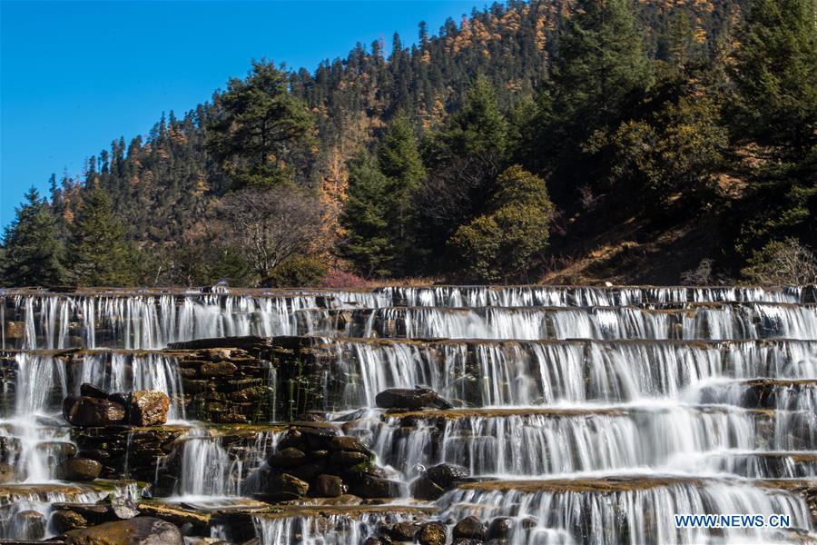 CHINA-YUNNAN-SHANGRI-LA-POTATSO NATIONAL PARK-AUTUMN SCENERY (CN)