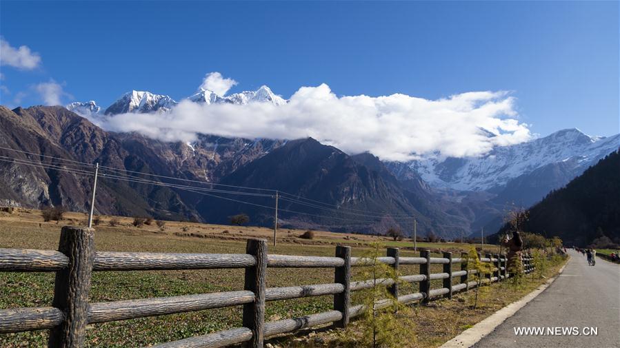 CHINA-TIBET-NYINGCHI-WINTER-SCENERY (CN)