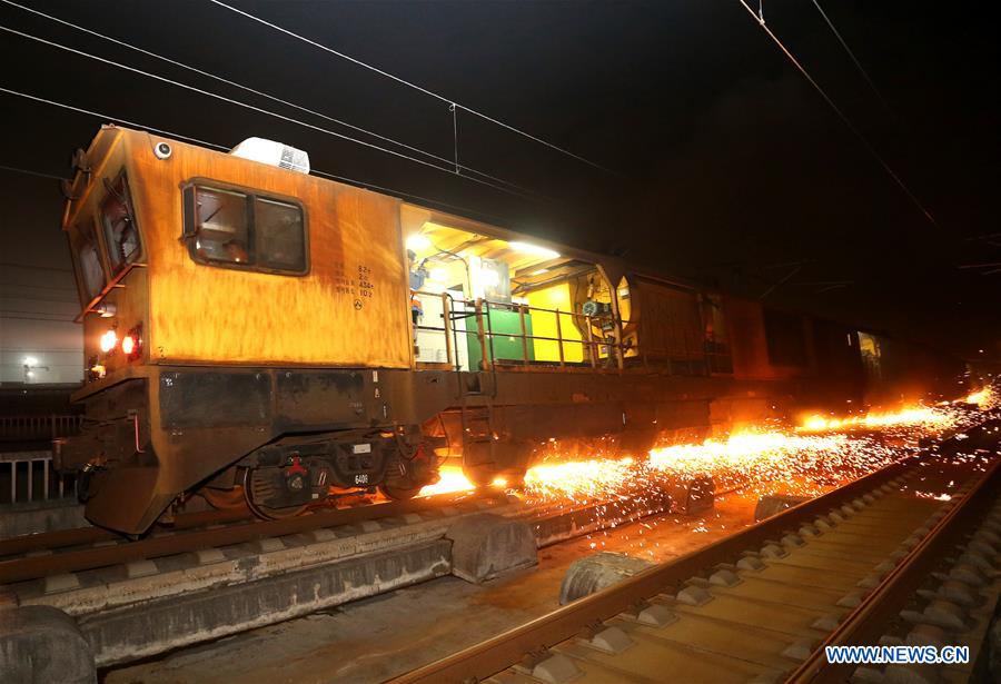 CHINA-SHANGHAI-RAIL MAINTENANCE (CN)