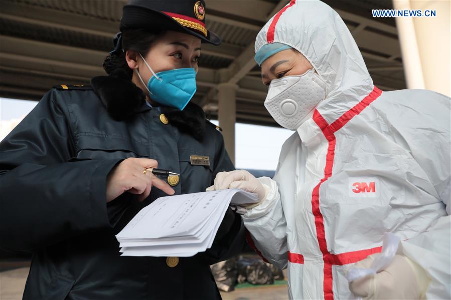 CHINA-GANSU-LANZHOU-RAILWAY-CORONAVIRUS-PREVENTION(CN)