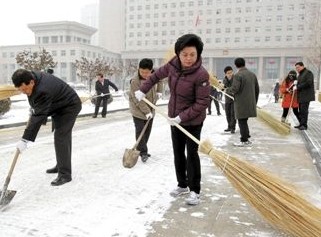 今年流行“領(lǐng)導(dǎo)掃大街”？