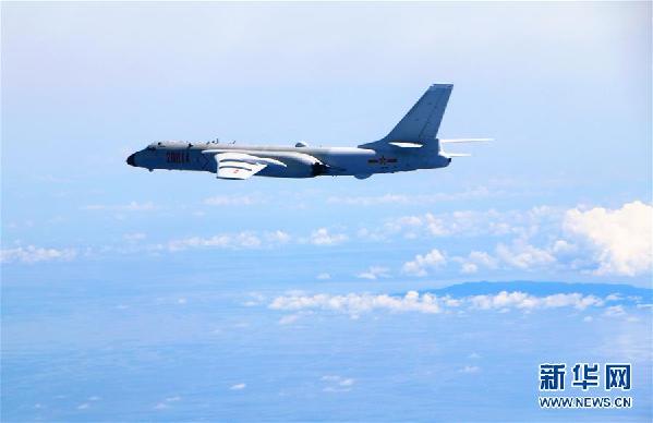 （圖文互動）中國空軍常態(tài)化遠海遠洋訓(xùn)練檢驗海上實戰(zhàn)能力