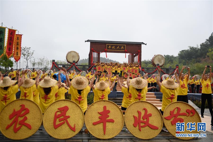 （圖文互動(dòng)）（9）建設(shè)好生態(tài)宜居的美麗鄉(xiāng)村——從“千萬(wàn)工程”看習(xí)近平生態(tài)文明思想的生動(dòng)實(shí)踐和世界回響