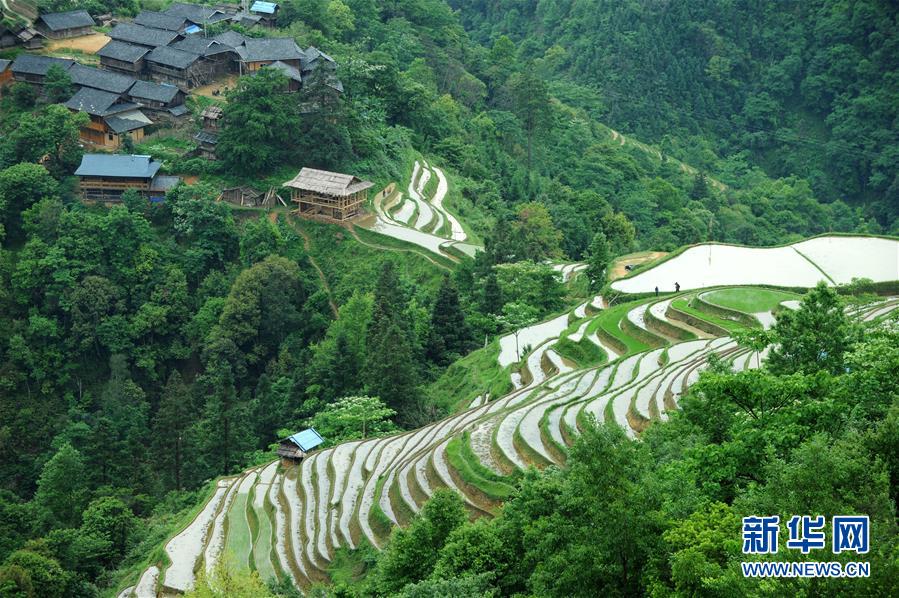 （兩會前夕看落實·圖文互動）（1）決戰(zhàn)脫貧攻堅 奮力后發(fā)趕超——貴州落實習(xí)近平總書記全國兩會重要講話精神紀(jì)實