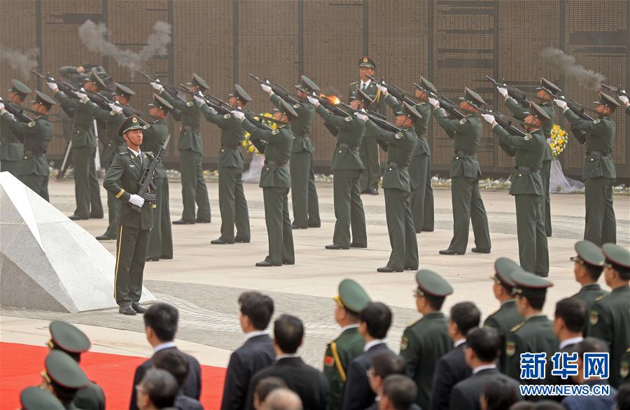 （社會(huì)）（5）第六批在韓中國(guó)人民志愿軍烈士遺骸在沈陽(yáng)安葬