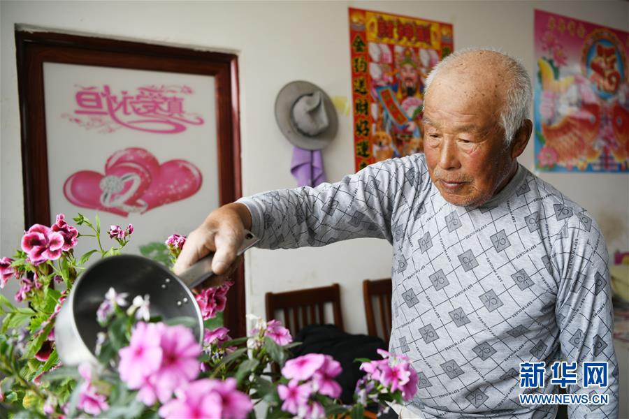 （壯麗70年·奮斗新時代·圖文互動）（3）“光腚屯”富了美了——《暴風(fēng)驟雨》原型地黑龍江元寶村振興見聞 