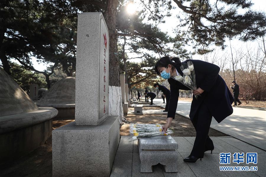 （圖文互動）（3）穿越時空的思念——社會各界祭奠抗美援朝英烈側記