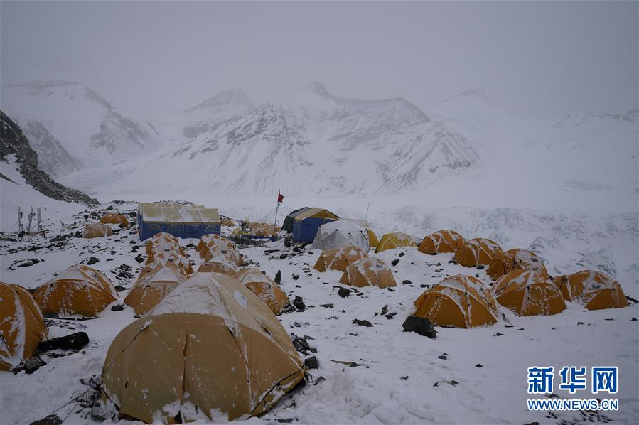 （2020珠峰高程測量·圖文互動）（3）2020珠峰高程測量登山隊抵達海拔6500米的前進營地