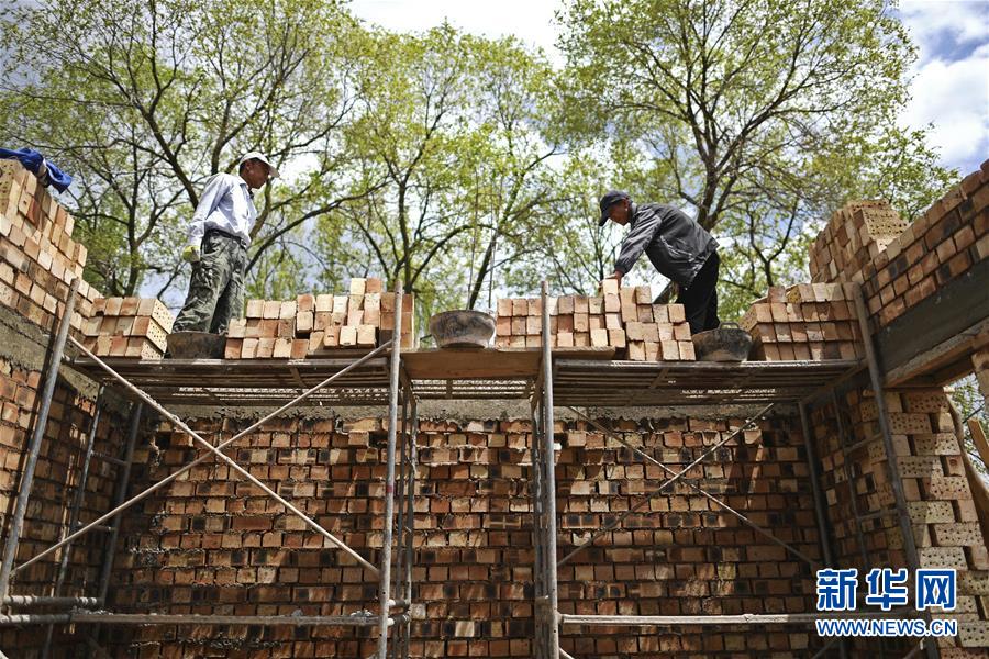 （在習(xí)近平新時代中國特色社會主義思想指引下——新時代新作為新篇章·習(xí)近平總書記關(guān)切事·圖文互動）（6）六盤山下的誓言——來自寧夏的脫貧故事