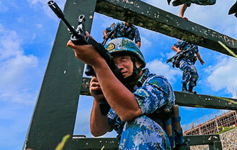 海軍陸戰(zhàn)隊特種障礙訓練，敢來嗎？