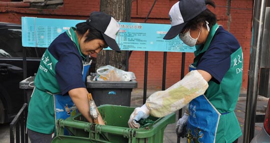 記者實(shí)地探訪廚余垃圾分類清運(yùn)過程