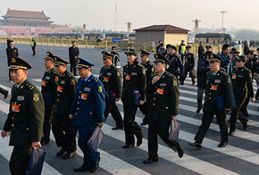 解放軍代表抵達(dá)天安門廣場(chǎng)