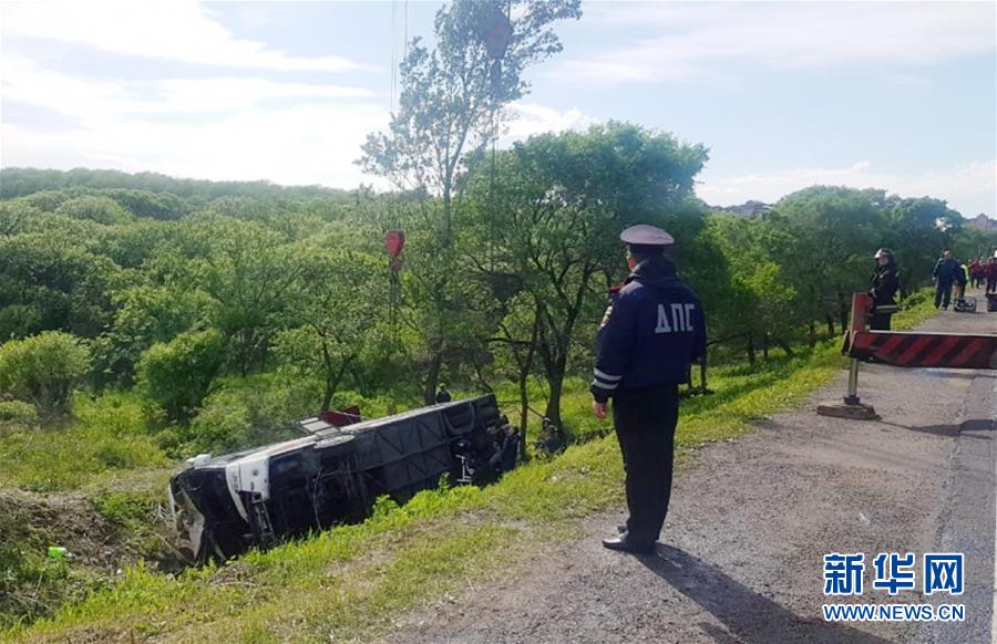 （國(guó)際）（1）中國(guó)游客在俄濱海邊疆區(qū)遭遇車(chē)禍2人死亡