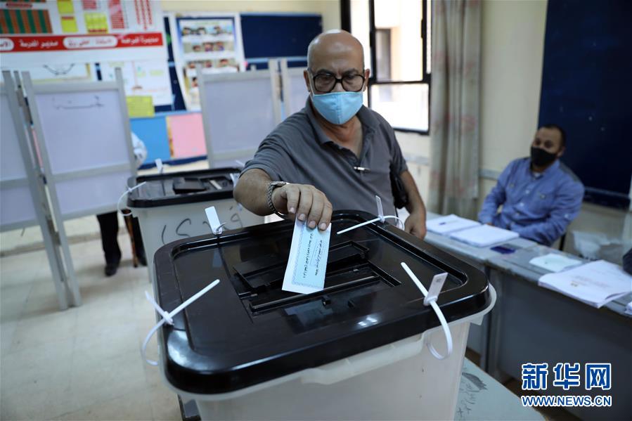 （國際）（4）埃及議會(huì)下院選舉開始第二階段國內(nèi)投票